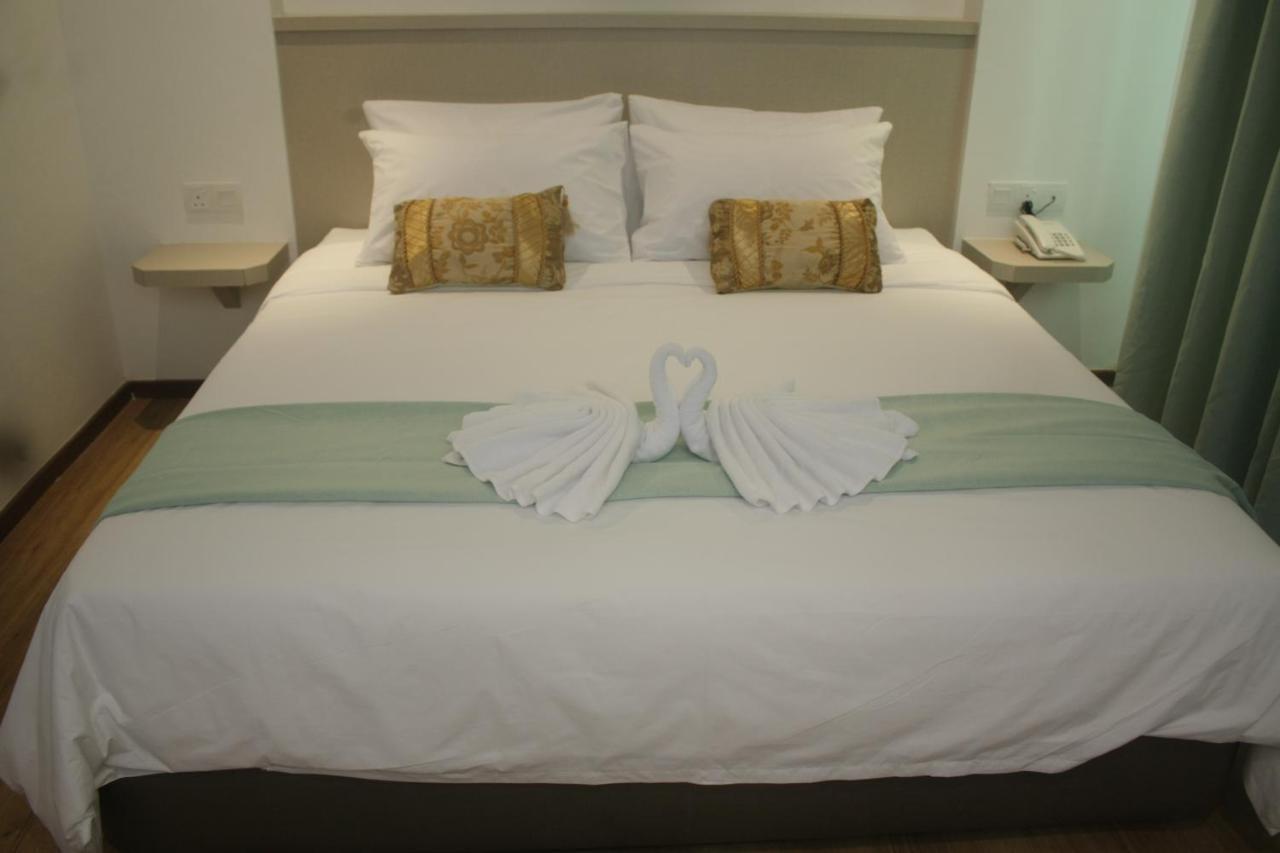 Citi Hotel Miri Buitenkant foto